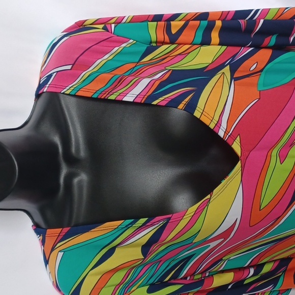 J. Valdi Women's 70s Printed Dress deep V Neck  Size M, stretchy, 20" ptp - Picture 2 of 7